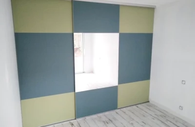 Embellissement et protection de l'espace de rangement multifonction Portes coulissantes de couleur