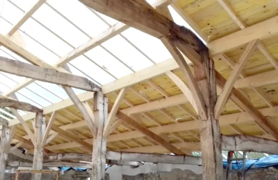 Pose de la toiture en bois Pose de la toiture bois